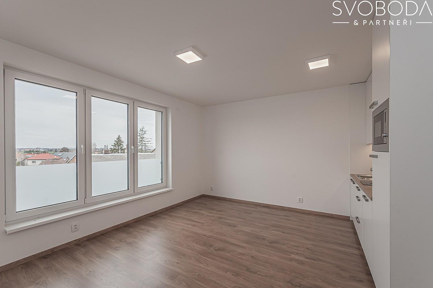 Pronájem bytu 1+kk 29 m² — photo 2