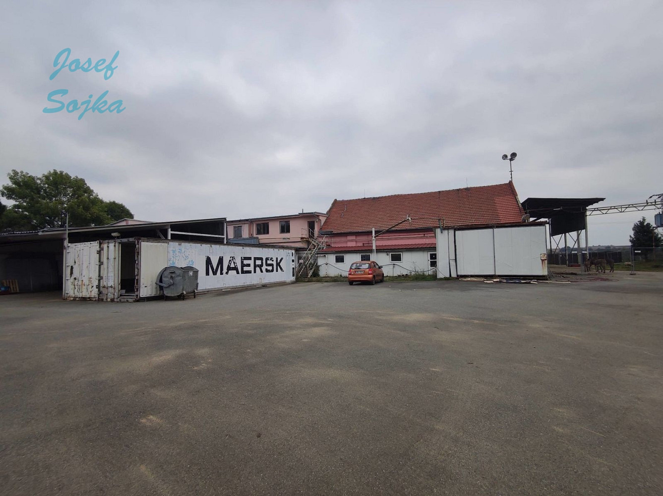Prodej skladovacích prostor 2 000 m²