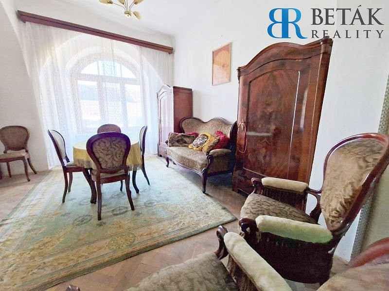 Prodej domu 280 m² s pozemkem 393 m² – pohled 3