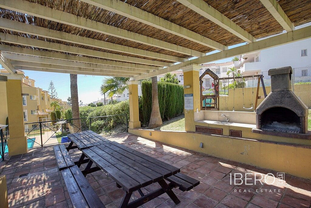 Piso 4+kk – Estepona, Barriada Islas Canarias - Vista 4