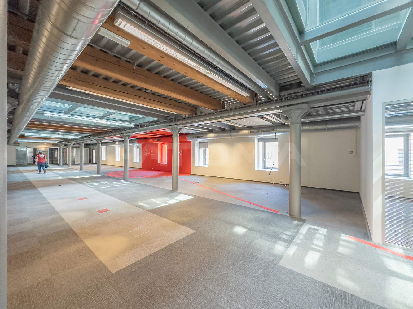 Pronájem reprezentativních kanceláří o rozměrech 1400 m² v lokalitě Praha 7 - Holešovice – pohled 4