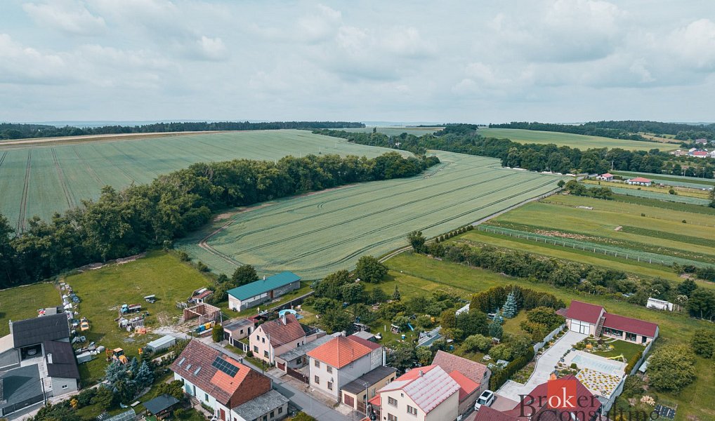 Prodej stavebního pozemku 2 208 m², Nesuchyně – náhled fotky 6