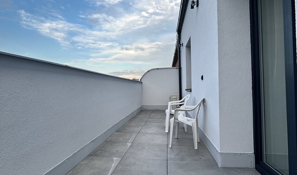 Pronájem bytu 2+kk 55 m², Praha – náhled fotky 7