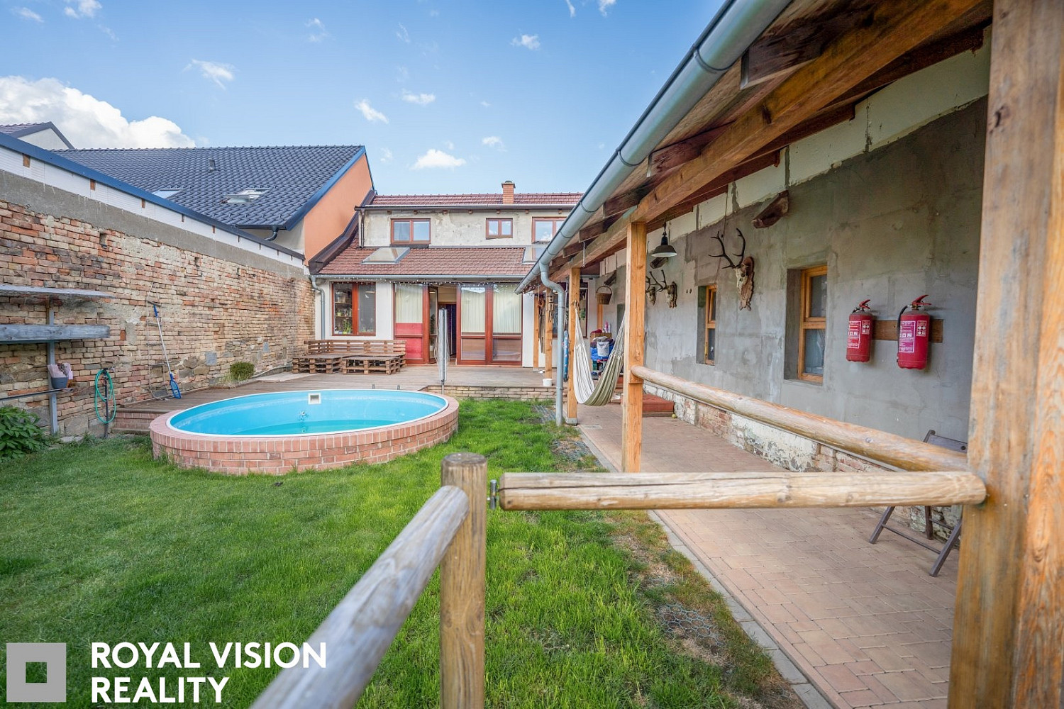 Prodej domu 239 m² s pozemkem 1 160 m² – fotografie 3