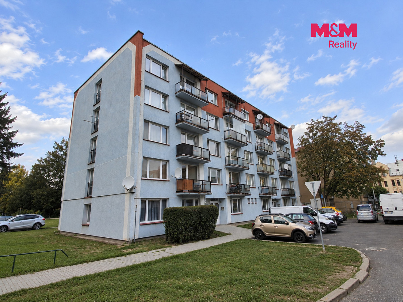 Pronájem bytu 2+1 62 m² – fotografie 3