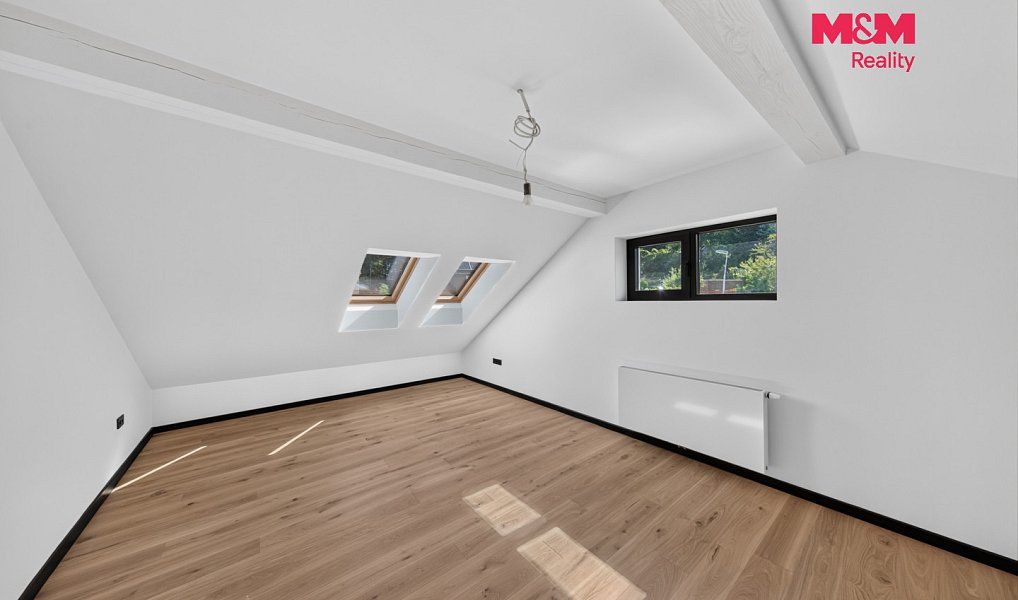 Prodej domu 249 m² s pozemkem 602 m², Louňovice – náhled fotky 25