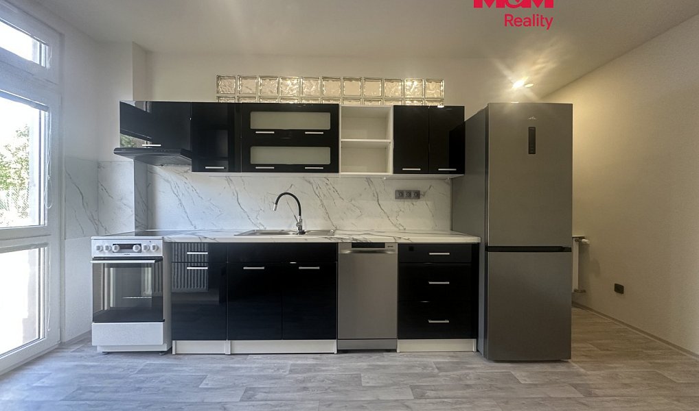 Pronájem bytu 2+kk, 33 m², Chomutov