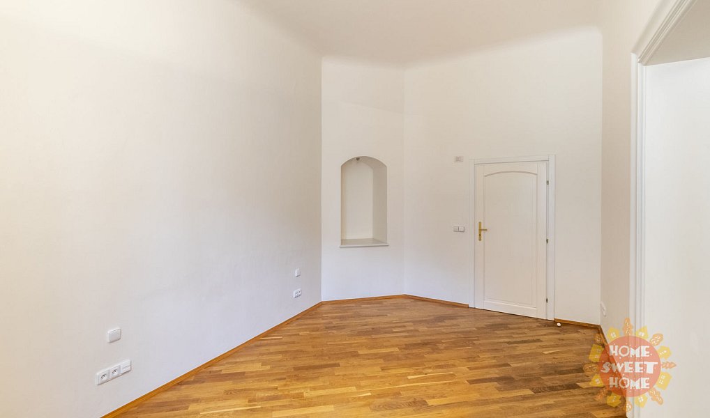 Pronájem bytu 4+1 187 m², Praha – náhled fotky 9