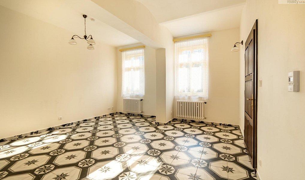 Prodej domu 326 m² s pozemkem 200 m², Žatec – náhled fotky 12