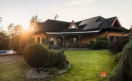 Prodej domu 280 m² s pozemkem 981 m², Na Viničkách, Hýskov, okres Beroun