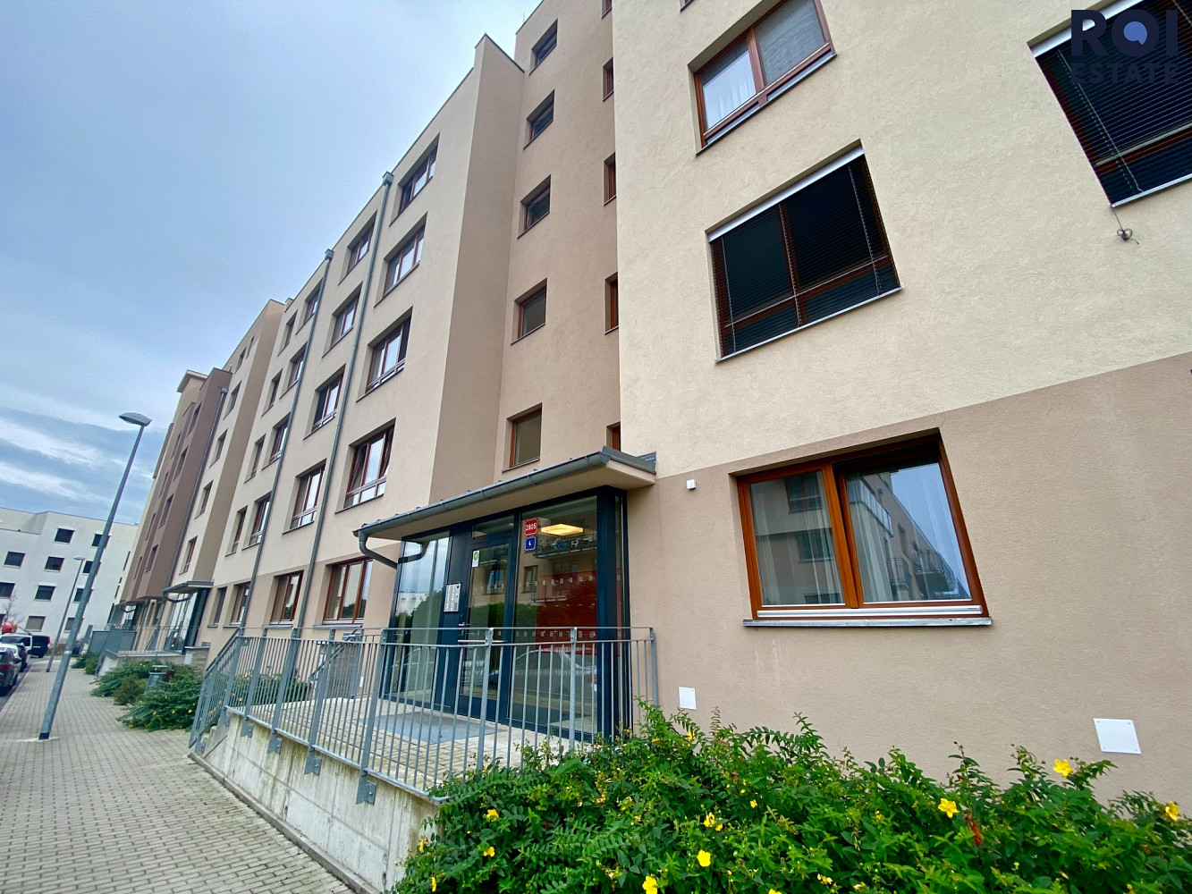 Pronájem bytu 1+kk 40 m² – fotografie 3