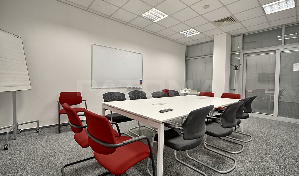 Pronájem kanceláře 195 m², Praha – náhled fotky 8