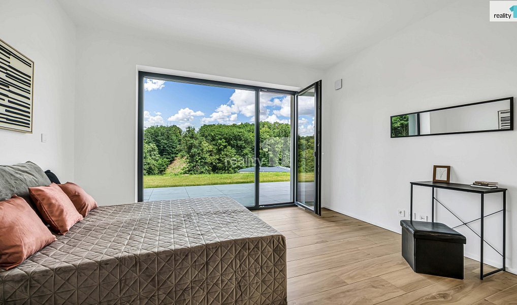 Prodej domu 200 m² s pozemkem 919 m², Vysoký Újezd – náhled fotky 30