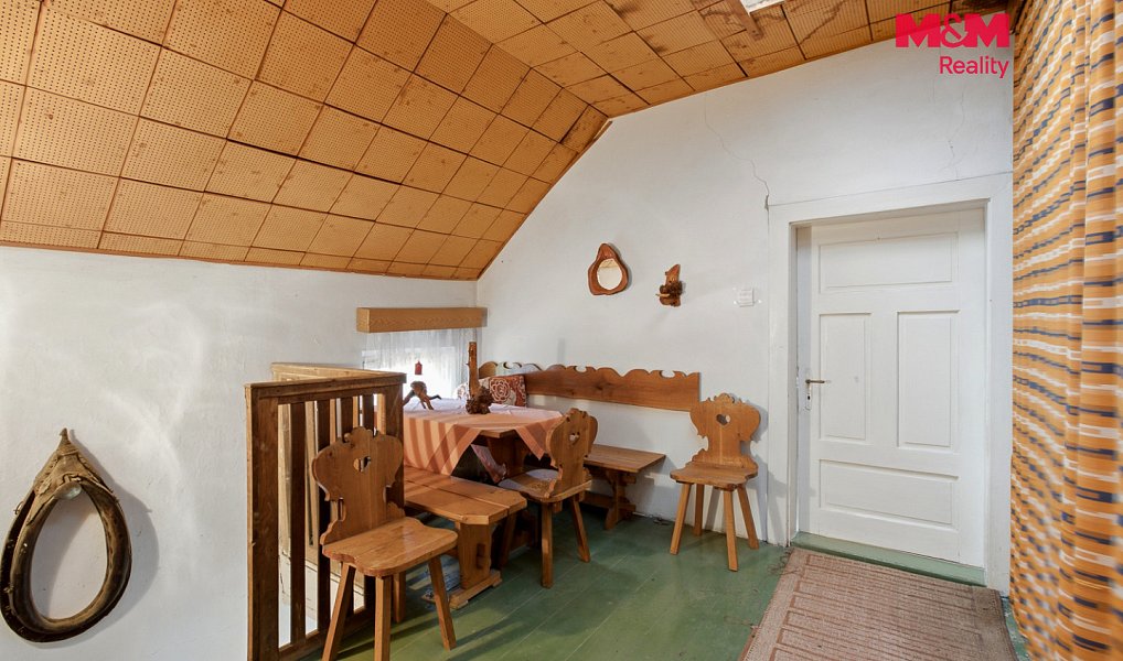 Prodej domu 180 m² s pozemkem 2 581 m², Třebenice – náhled fotky 7