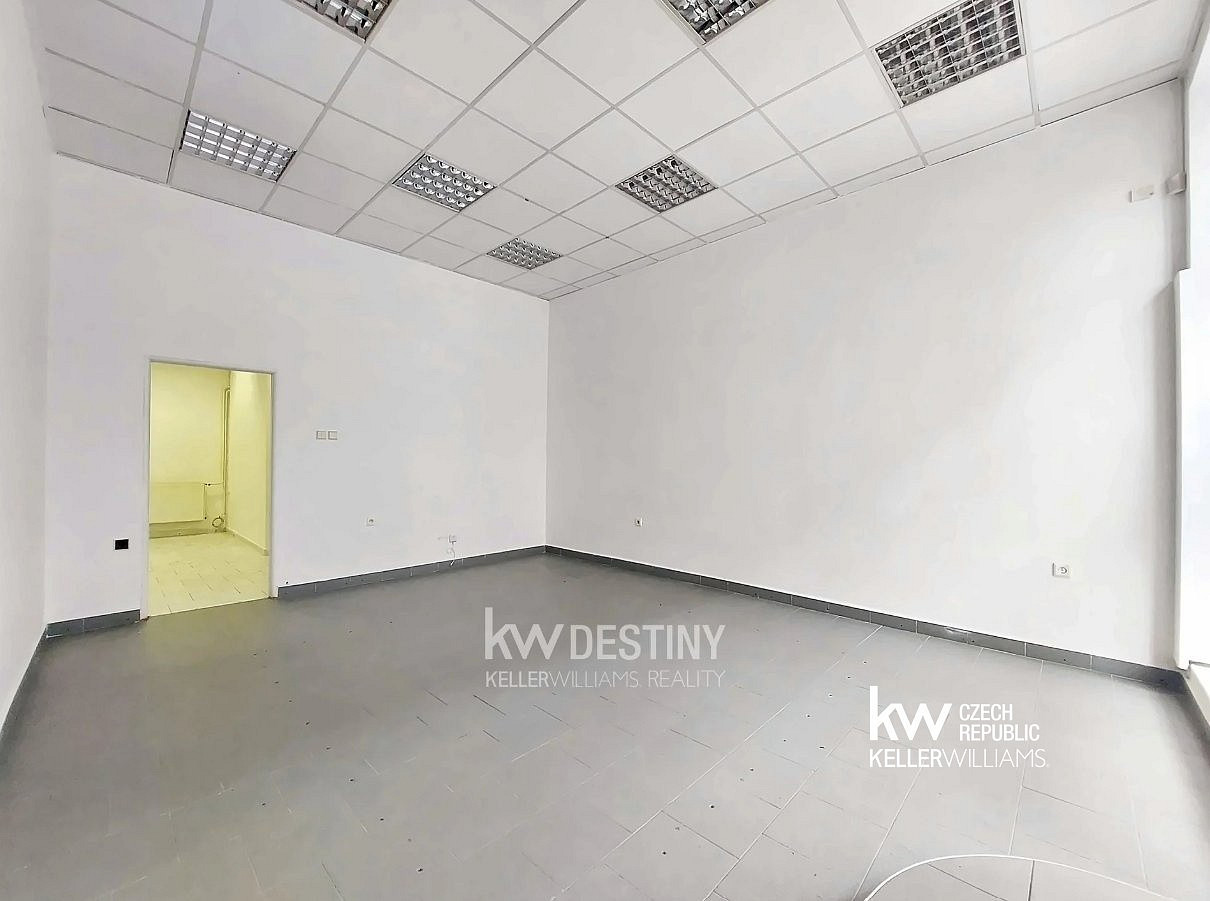 Pronájem obchodních prostor 38 m² – fotografie 4