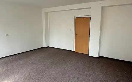 Pronájem kanceláře 27 m², Na Spravedlnosti, Pardubice
