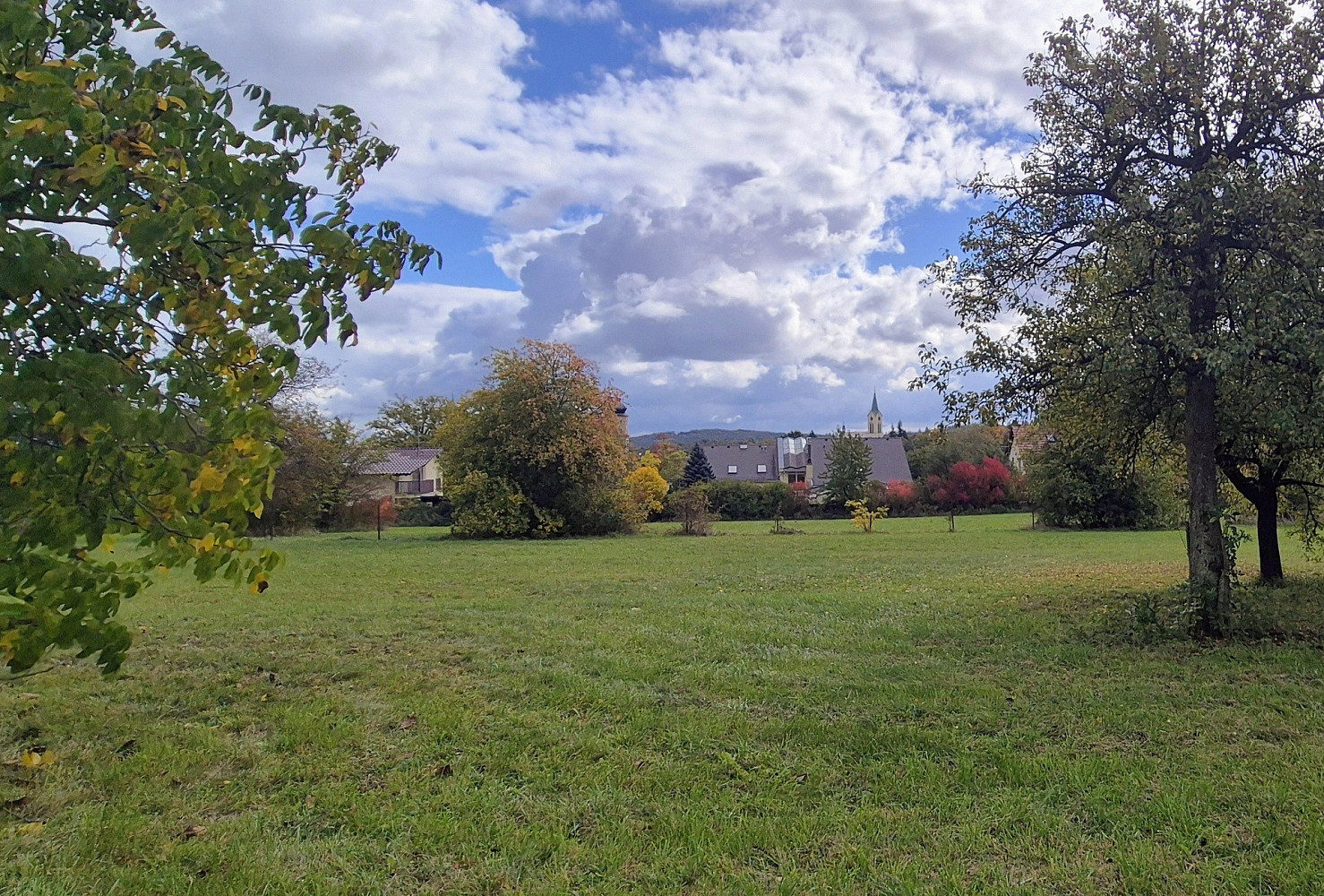 Prodej stavebního pozemku 1 923 m²