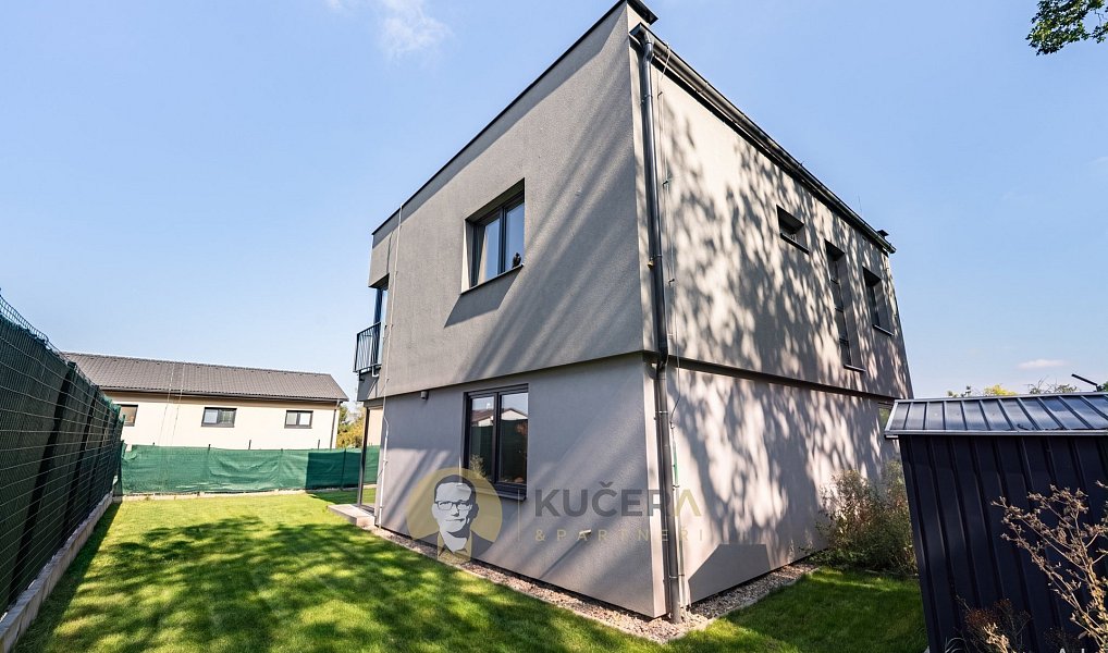Prodej domu 124 m² s pozemkem 235 m², Neratovice – náhled fotky 40