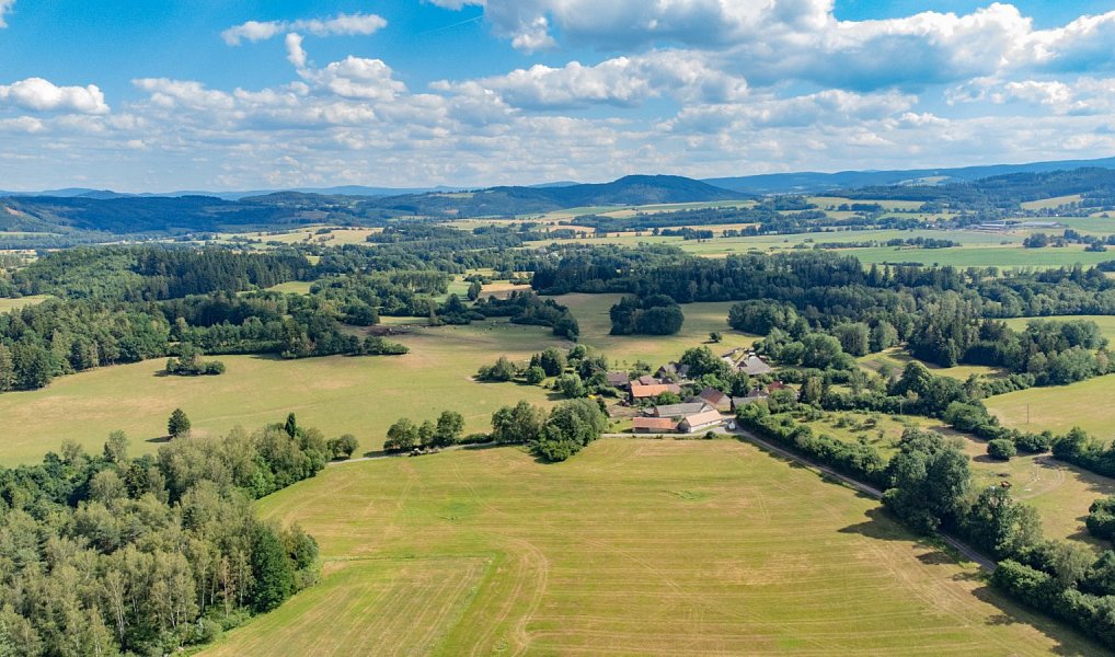 Prodej chaty/chalupy 152 m² s pozemkem 4 929 m², Kolinec – náhled fotky 48