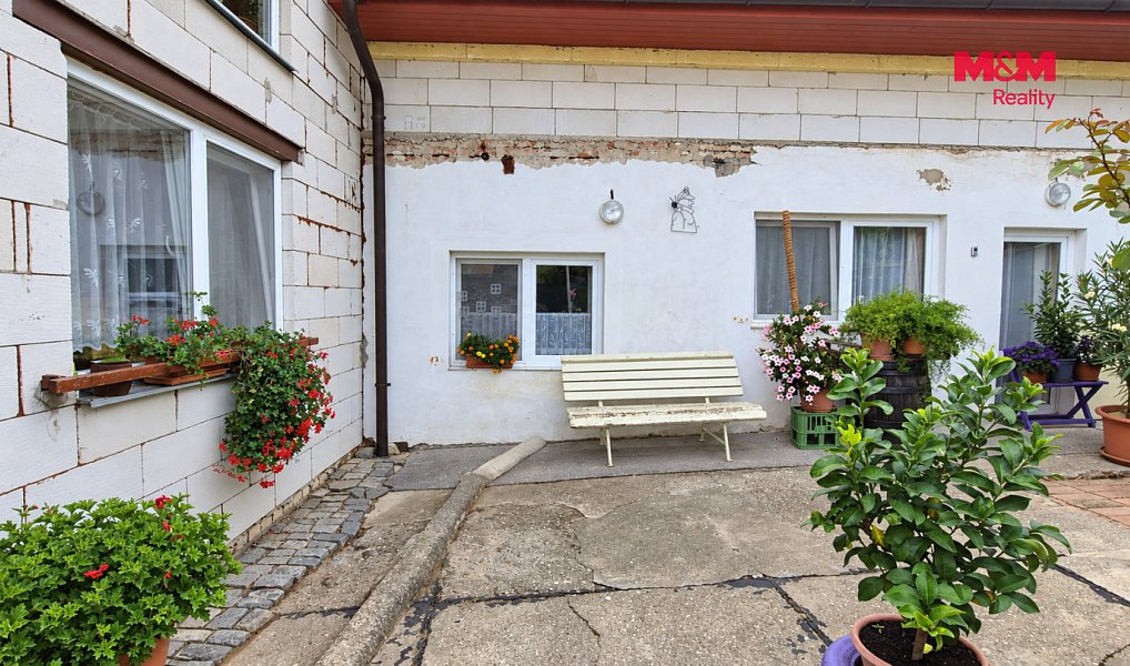 Prodej domu 235 m² s pozemkem 813 m², Mutěnice – náhled fotky 22