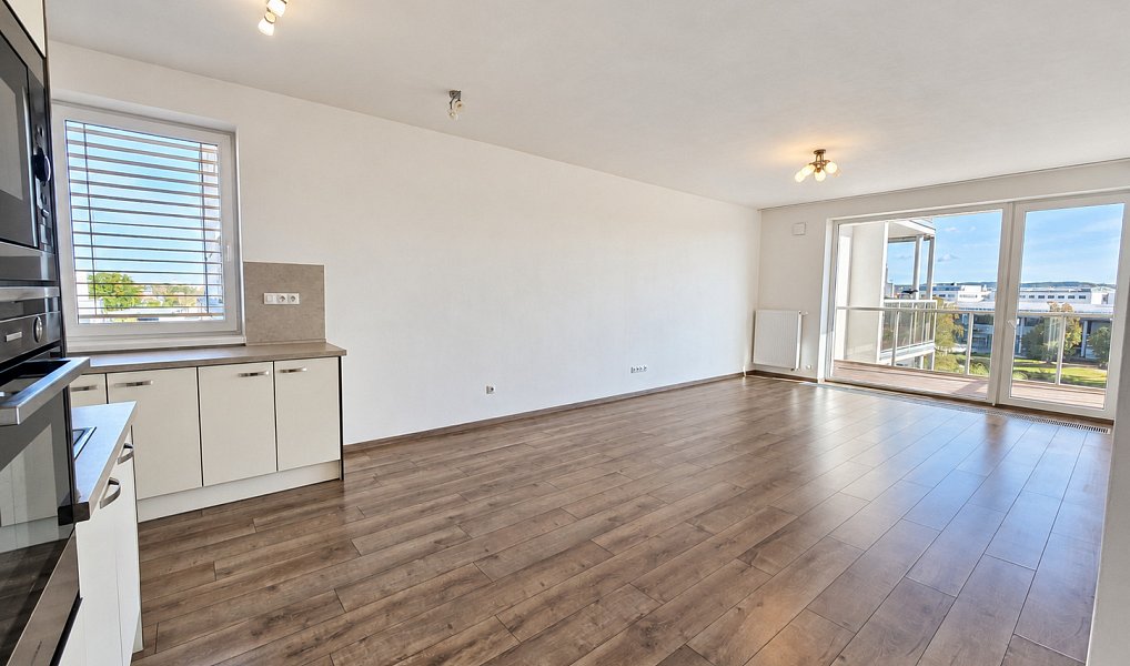 Pronájem bytu 3+kk 97 m², České Budějovice – náhled fotky 8