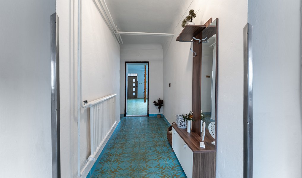 Prodej domu 200 m² s pozemkem 1 330 m², Kubšice – náhled fotky 16