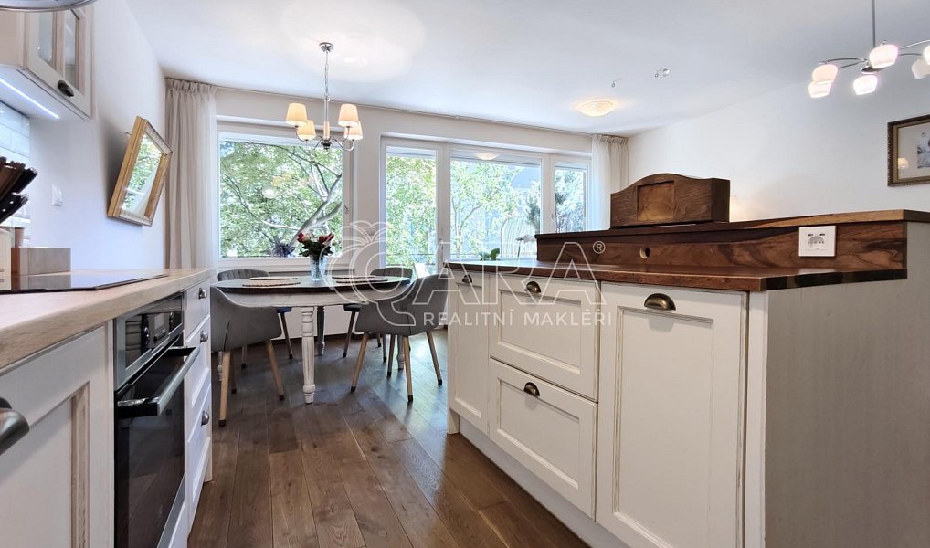Pronájem bytu 3+kk 81 m², Praha – náhled fotky 4