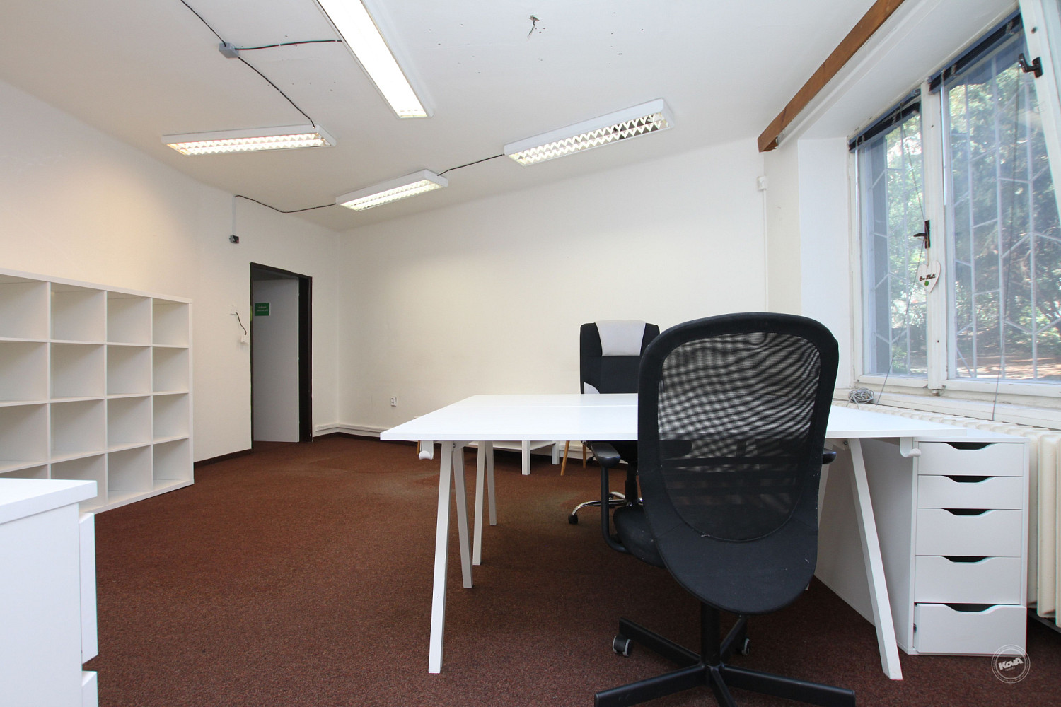 Pronájem kanceláře 95 m² – fotografie 3