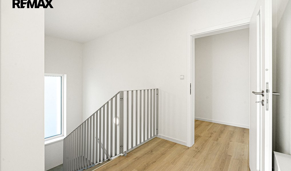 Prodej domu 138 m² s pozemkem 430 m², Praha – náhled fotky 10