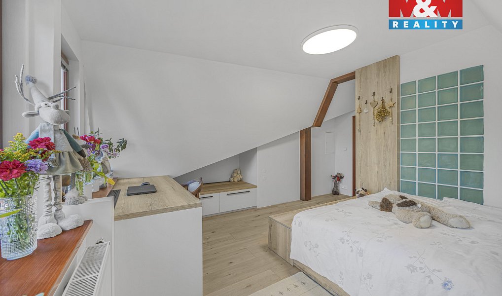 Prodej domu 374 m² s pozemkem 4 508 m², Sulice – náhled fotky 14