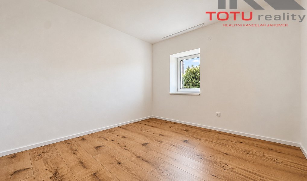 Pronájem bytu 2+kk 38 m², Černožice – náhled fotky 8