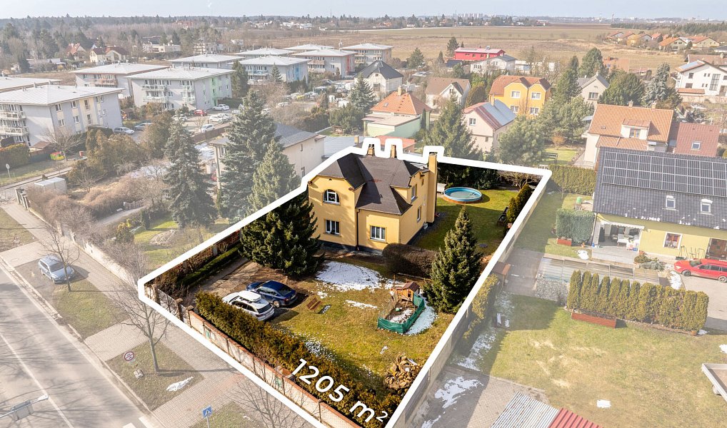 Prodej domu 163 m² s pozemkem 1 205 m², Šestajovice – náhled fotky 2