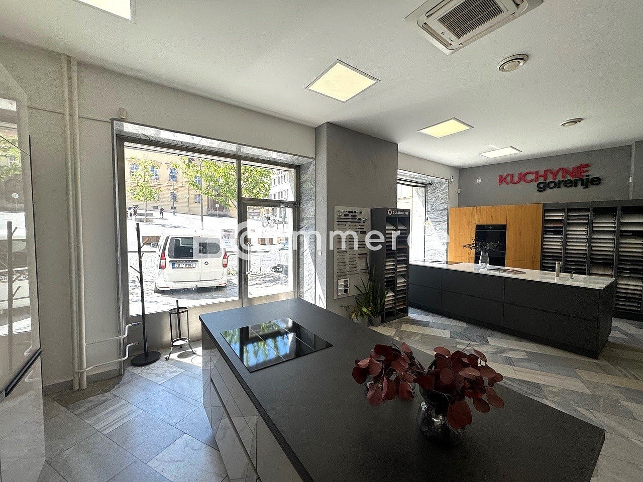 Pronájem obchodních prostor 109 m²