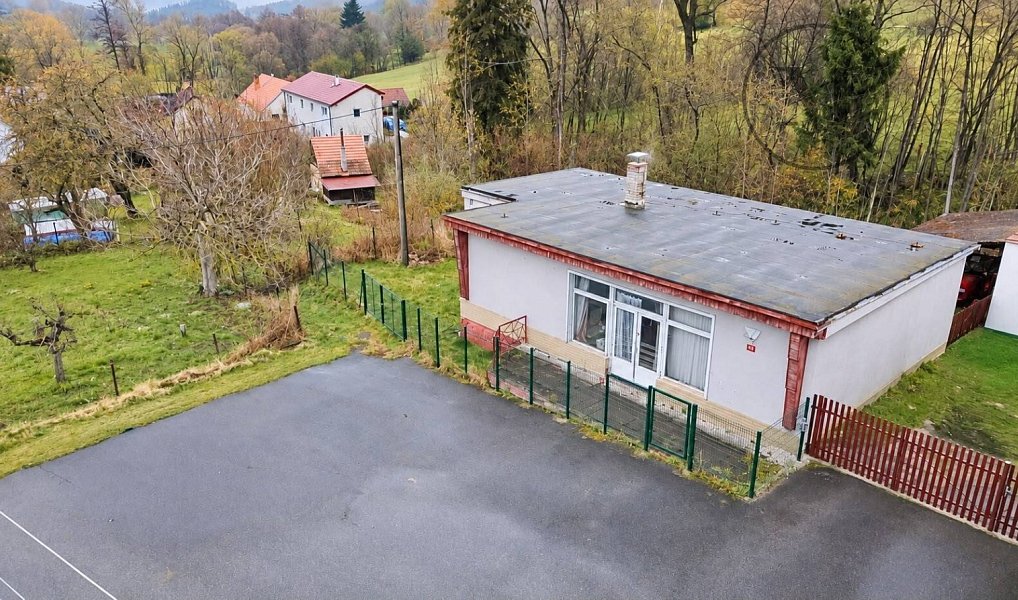 Prodej obchodních prostor 99 m², Bošice – náhled fotky 3