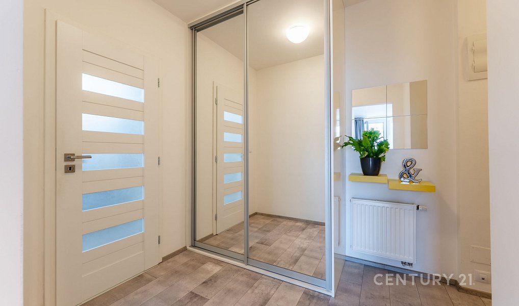 Pronájem bytu 2+kk 48 m², Praha – náhled fotky 26