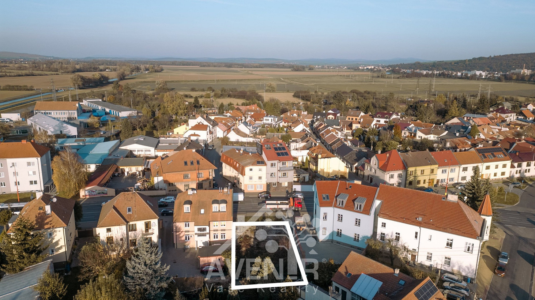 Prodej stavebního pozemku 374 m² – fotografie 5