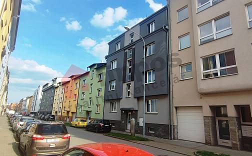 Pronájem bytu 1+kk 27 m², Na Jíkalce, Plzeň - Jižní Předměstí