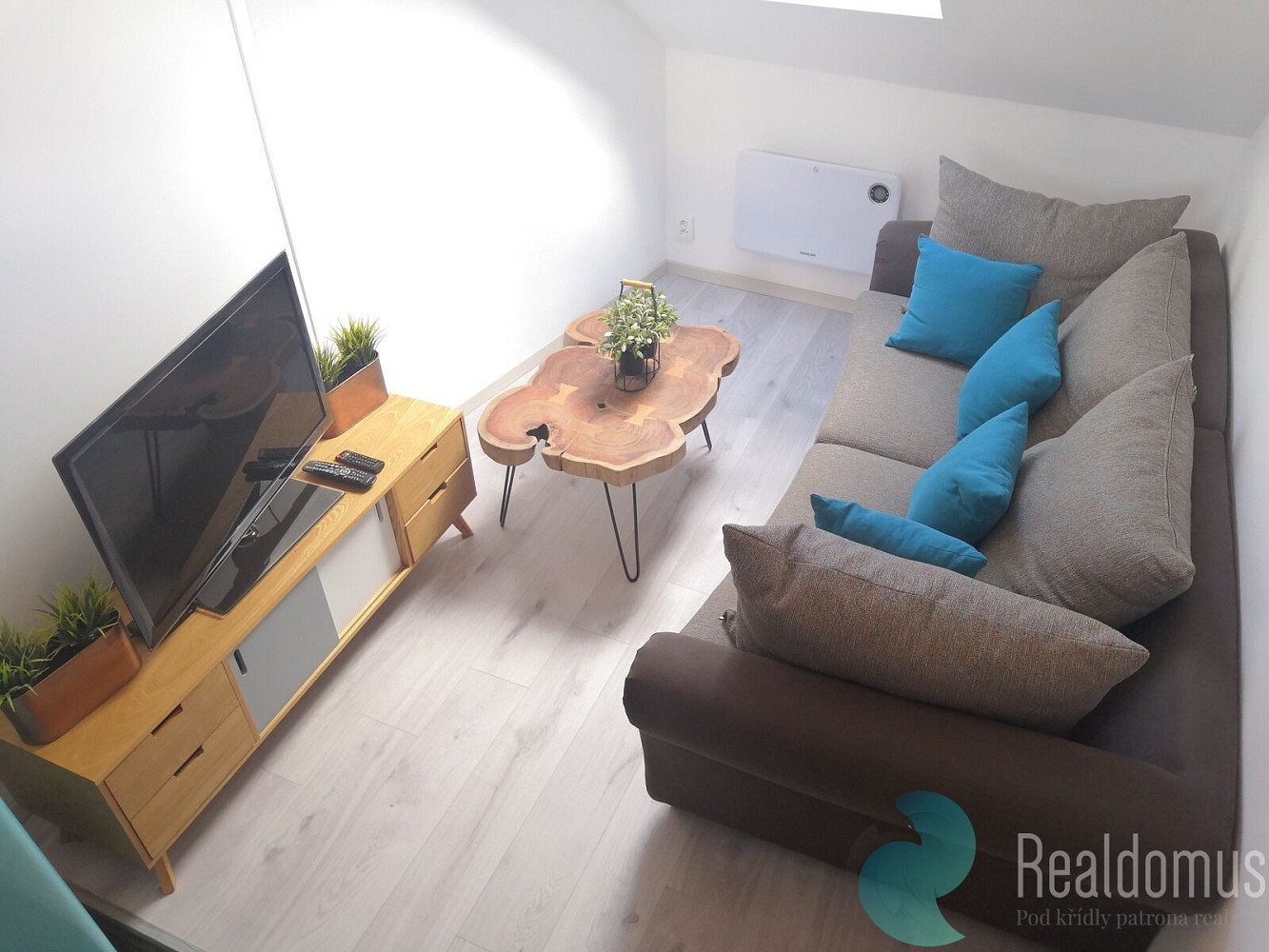 Pronájem bytu 1+kk 33 m² — photo 4