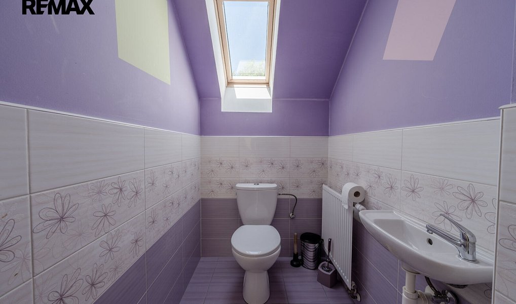 Prodej domu 230 m² s pozemkem 941 m², Kvasiny – náhled fotky 7