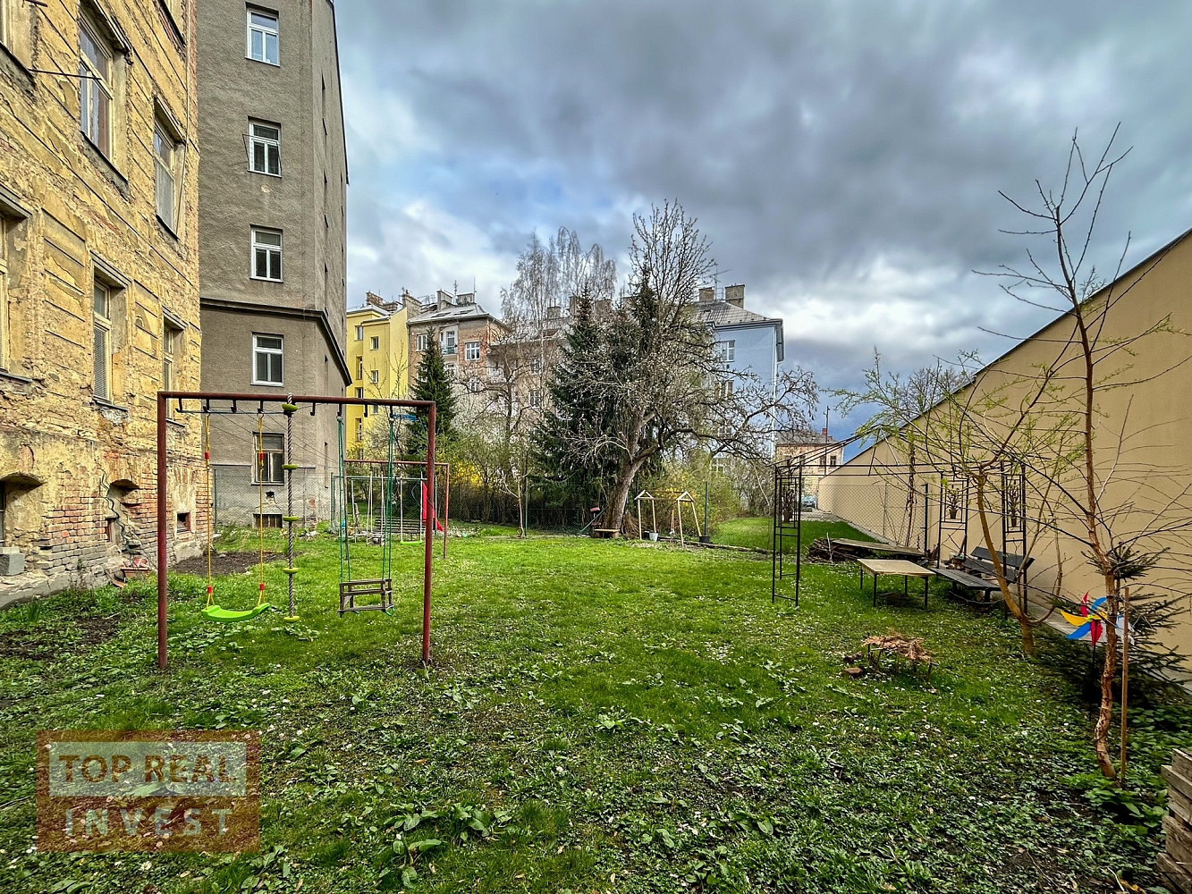 Prodej pozemku 222 m²