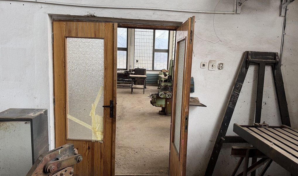 Pronájem skladovacích prostor 410 m², Žatec – náhled fotky 12