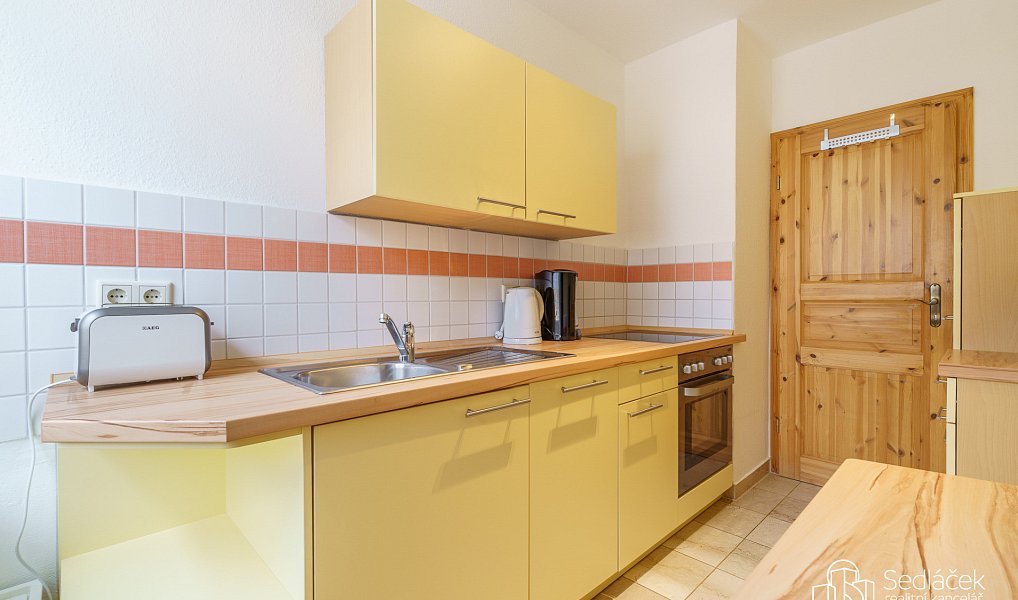 Prodej bytu 3+1 60 m², Boží Dar – náhled fotky 6