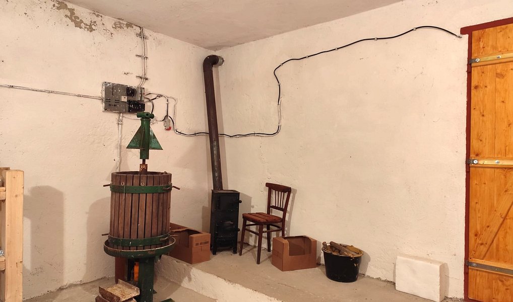 Prodej výrobních prostor 95 m², Chvalovice – náhled fotky 4