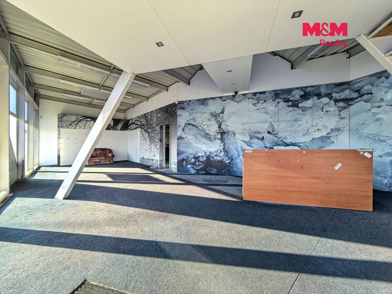 Pronájem obchodních prostor 117 m² – fotografie 2