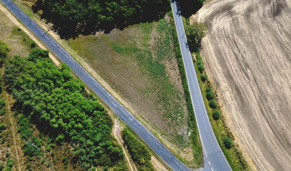 Prodej pozemku, 3590 m², Louny, Krásný Dvůr