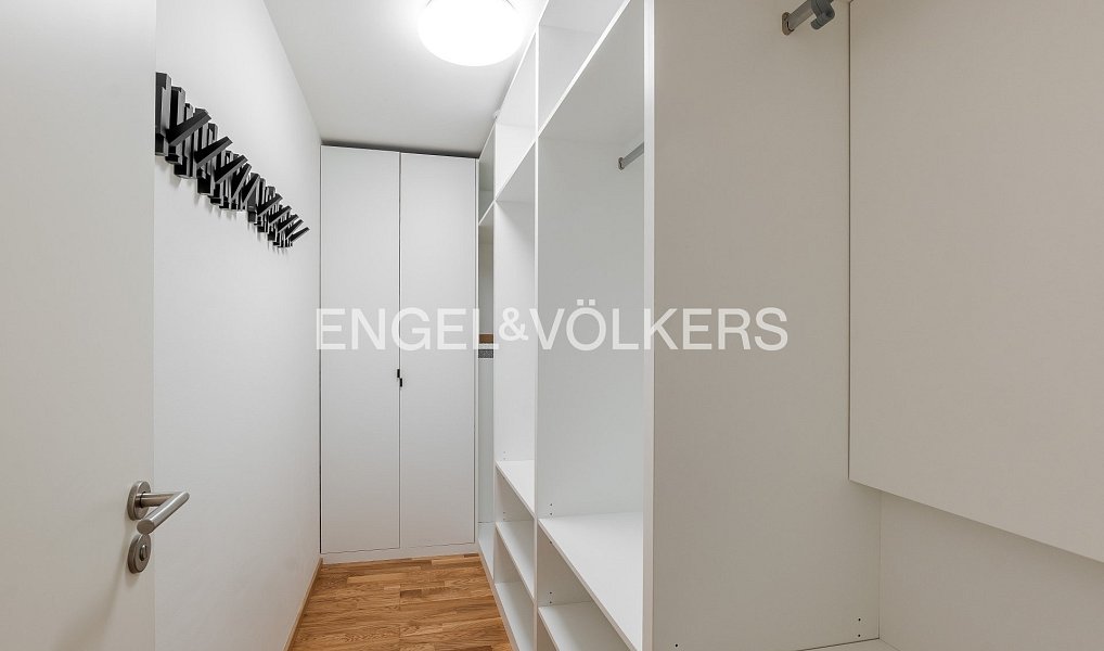 Pronájem bytu 3+kk 115 m², Praha – náhled fotky 9