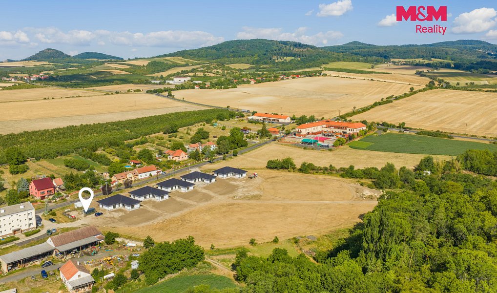 Prodej stavebního pozemku 1 157 m², Třebívlice – náhled fotky 4