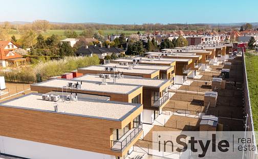 Pronájem bytu 1+kk 30 m², U Řeky, Uherské Hradiště - Mařatice