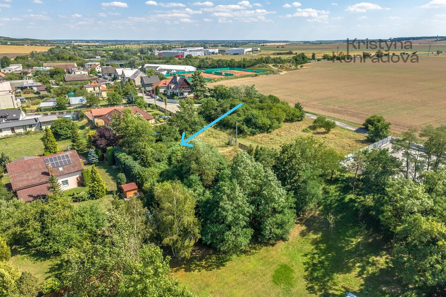 Prodej stavebního pozemku 681 m² – fotografie 3