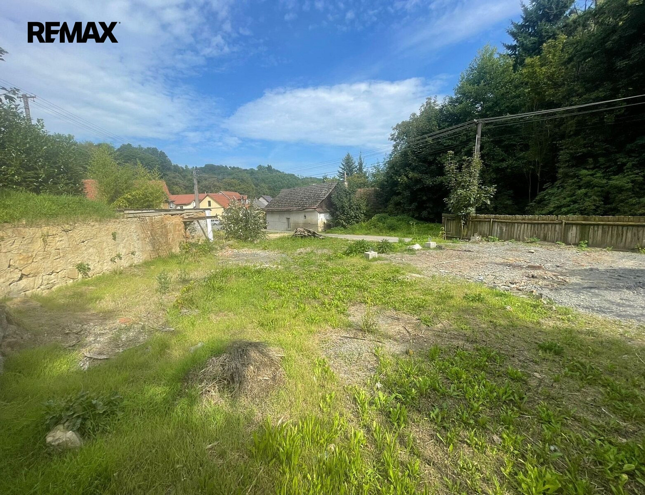 Prodej stavebního pozemku 1 144 m² – fotografie 3